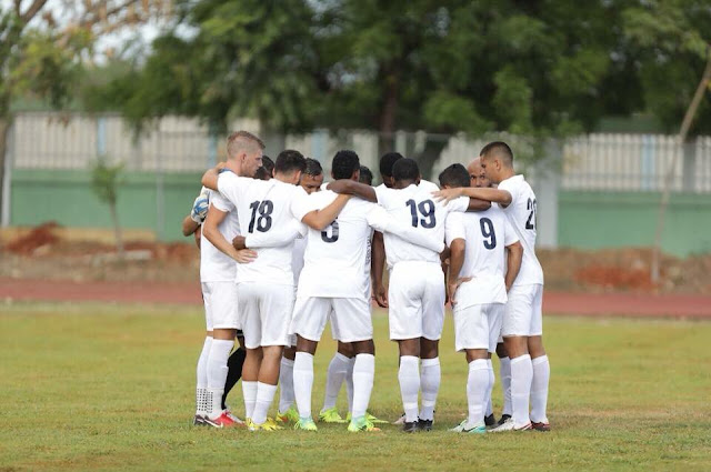 LOS DELFINES EMERGEN DE LAS PROFUNDIDADES Y SORPRENDEN A TODA LA&nbsp;LDF