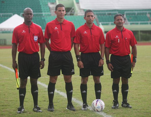 En búsqueda del fútbol perdido: Los Colegiados – Cap&nbsp;6