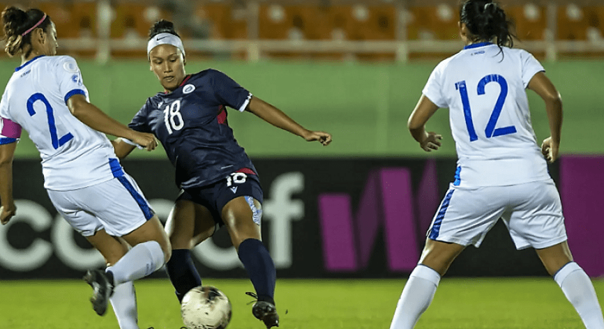 La mediocampista Jazlyn Oviedo nos conversa sobre su presente&nbsp;deportivo.